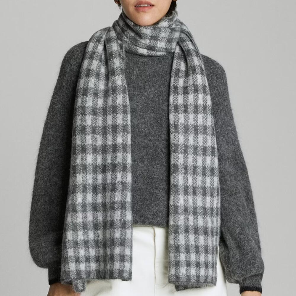 NWT Everlane The Alpaca Patterned Scarf in Gray Check Christmas Gift